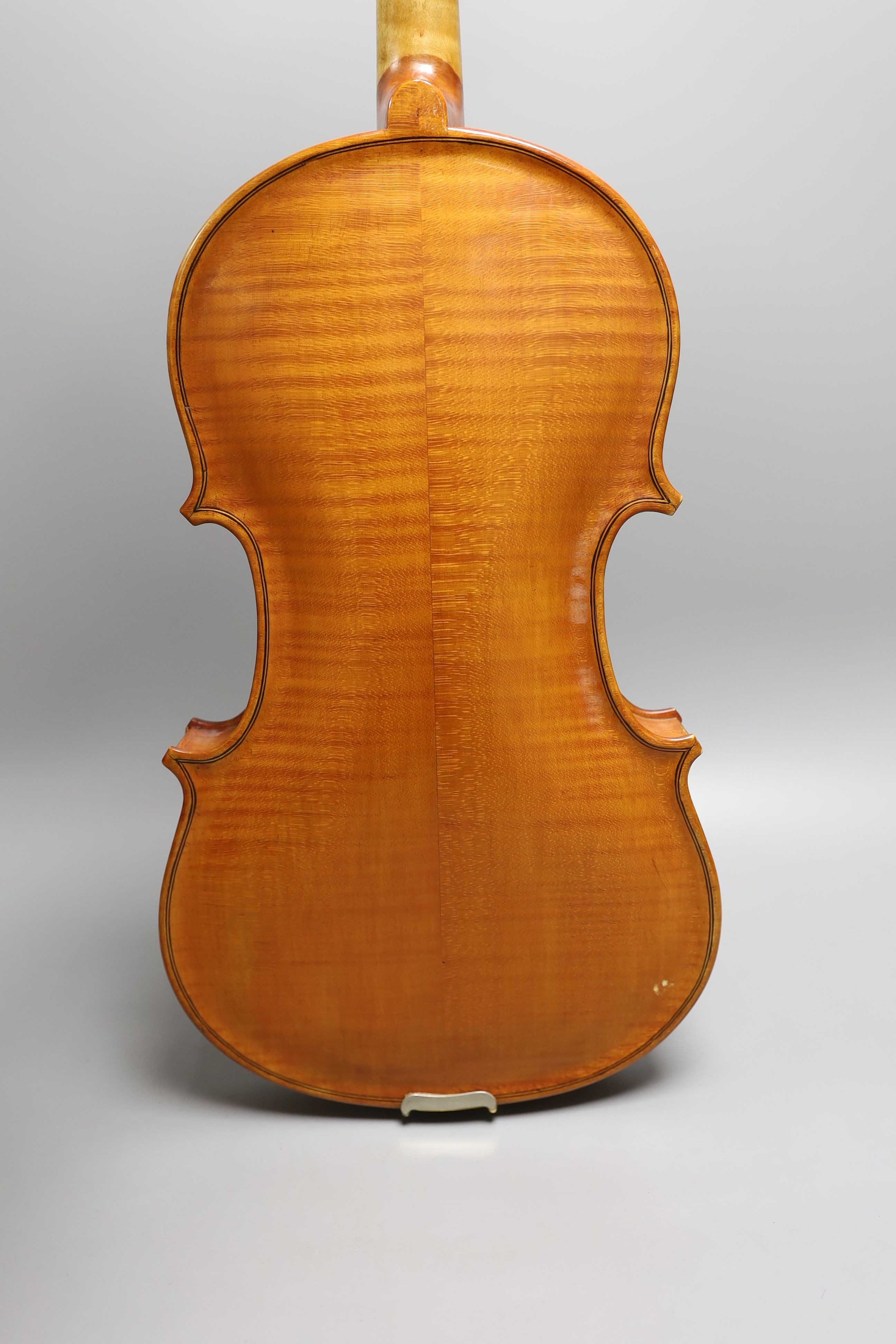 A 20th century Viola, unlabelled with 2 piece 16 inch back, cased